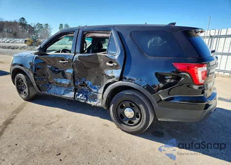 2016 Ford Explorer Police Interceptor z USA, uszkodzony, nr VIN 1FM5K8AR2GGC15291